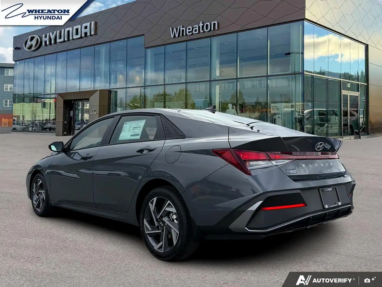 Hyundai ELANTRA снимка Hyundai ELANTRA