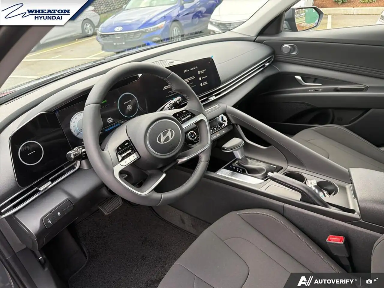 Hyundai ELANTRA снимка Hyundai ELANTRA