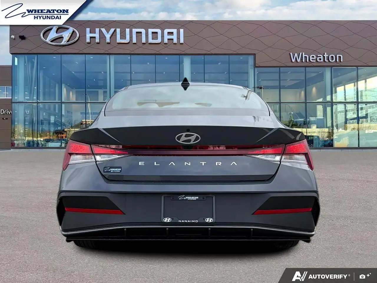 Hyundai ELANTRA снимка Hyundai ELANTRA