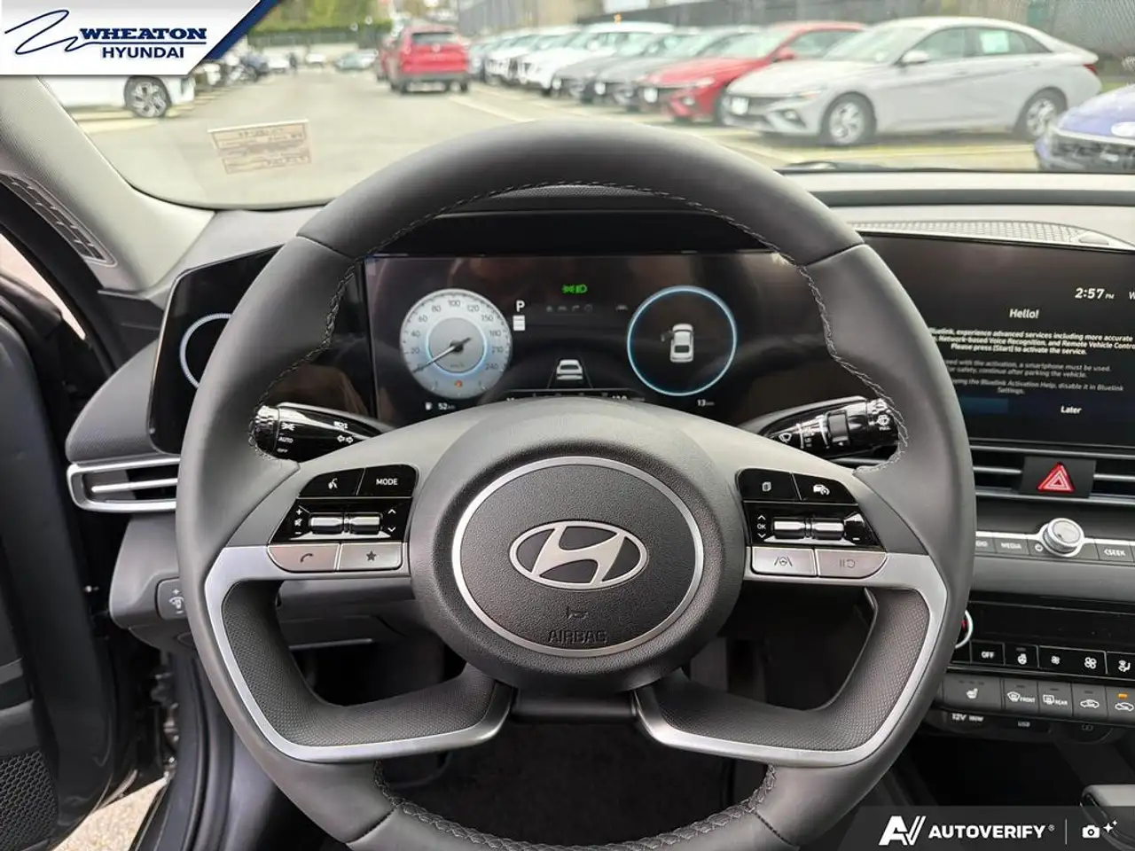 Hyundai ELANTRA снимка Hyundai ELANTRA