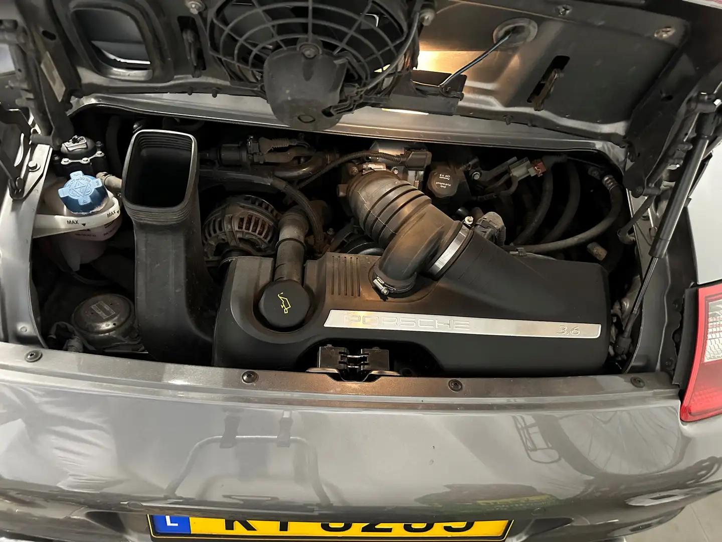 Porsche 997 Carrera 2 - MK1 Grijs - 2