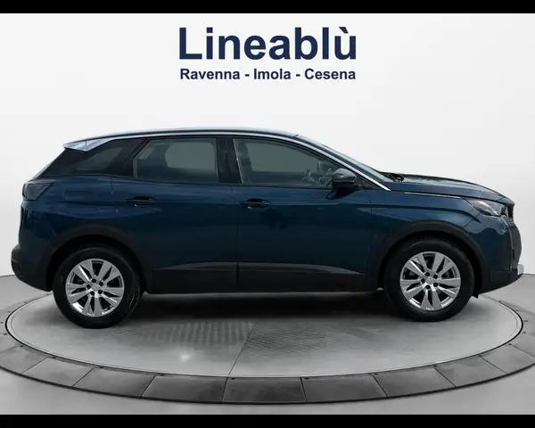 Peugeot 3008 view 6