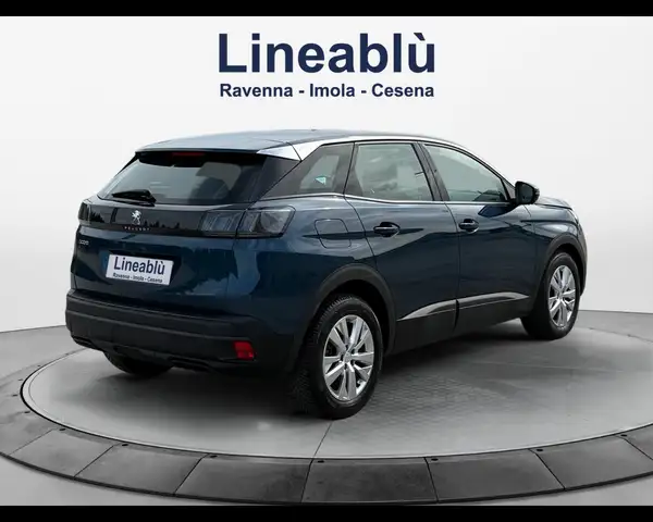 Peugeot 3008 view 5