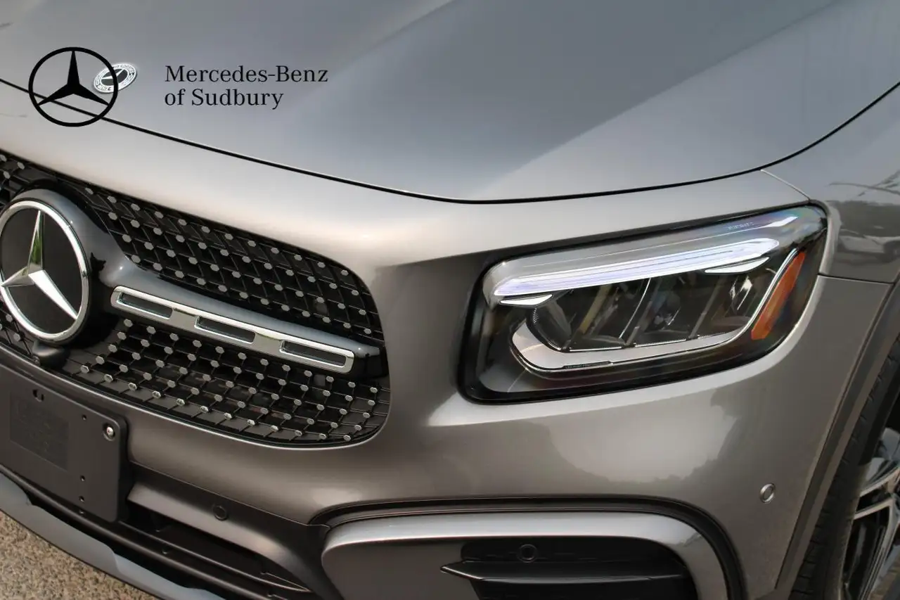 Mercedes-Benz GLB photo Mercedes-Benz GLB