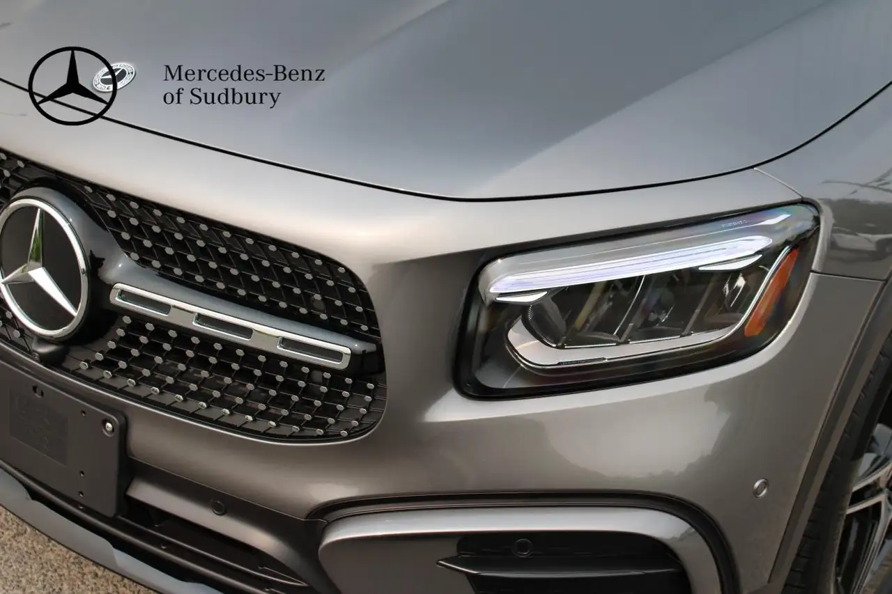 Mercedes-Benz GLB снимка Mercedes-Benz GLB
