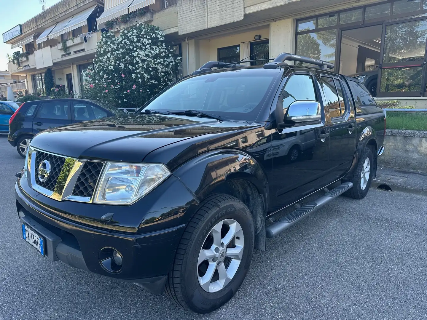 Nissan Navara Navara 2005 d.cab 2.5 dci Sport 174cv Noir - 1