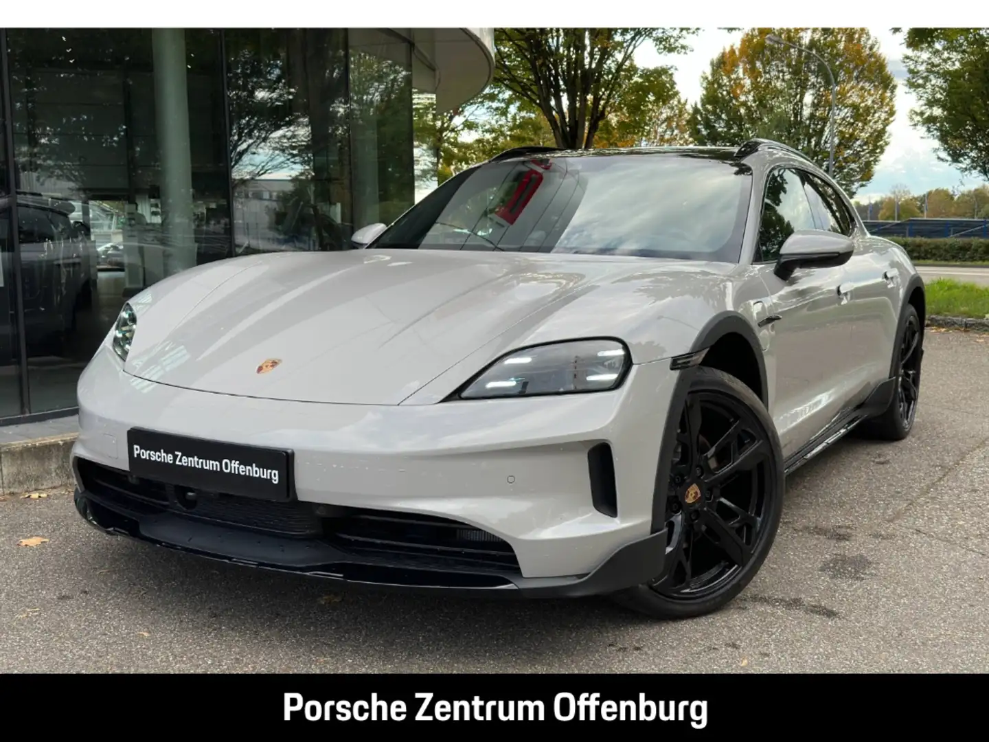 Porsche Taycan 4 Cross Turismo Blanc - 1