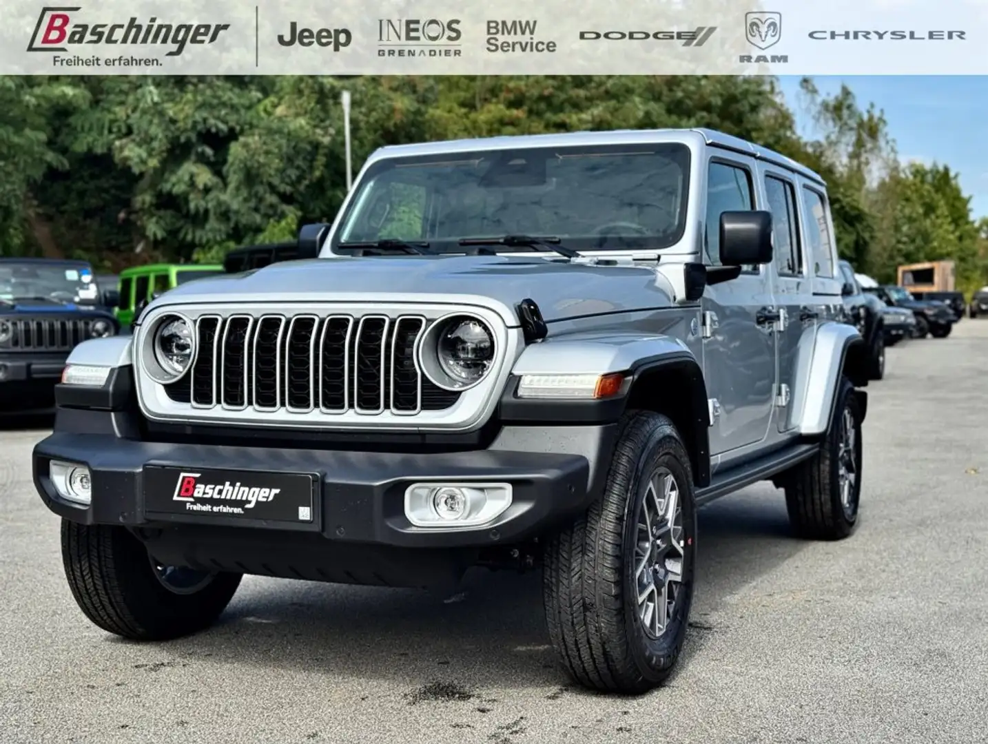 Jeep Wrangler Sahara PHEV 380 PS 4xe Silber - 1