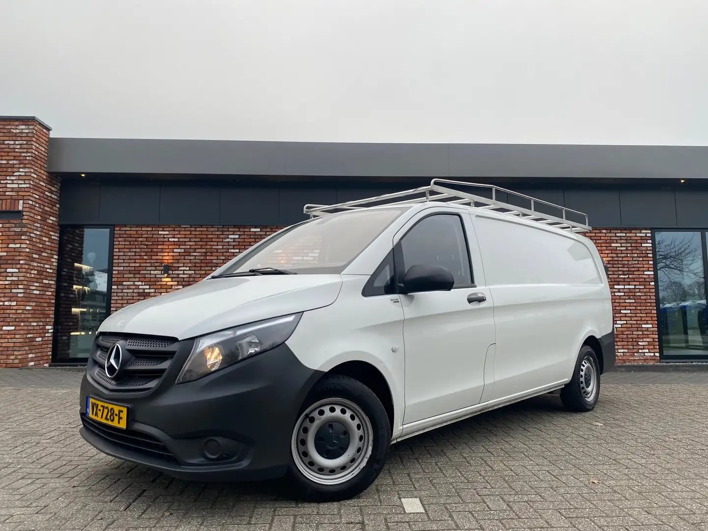 Mercedes-Benz Vito 111 CDI Lange Uitv 136000km Trekhaak Imperial - 1
