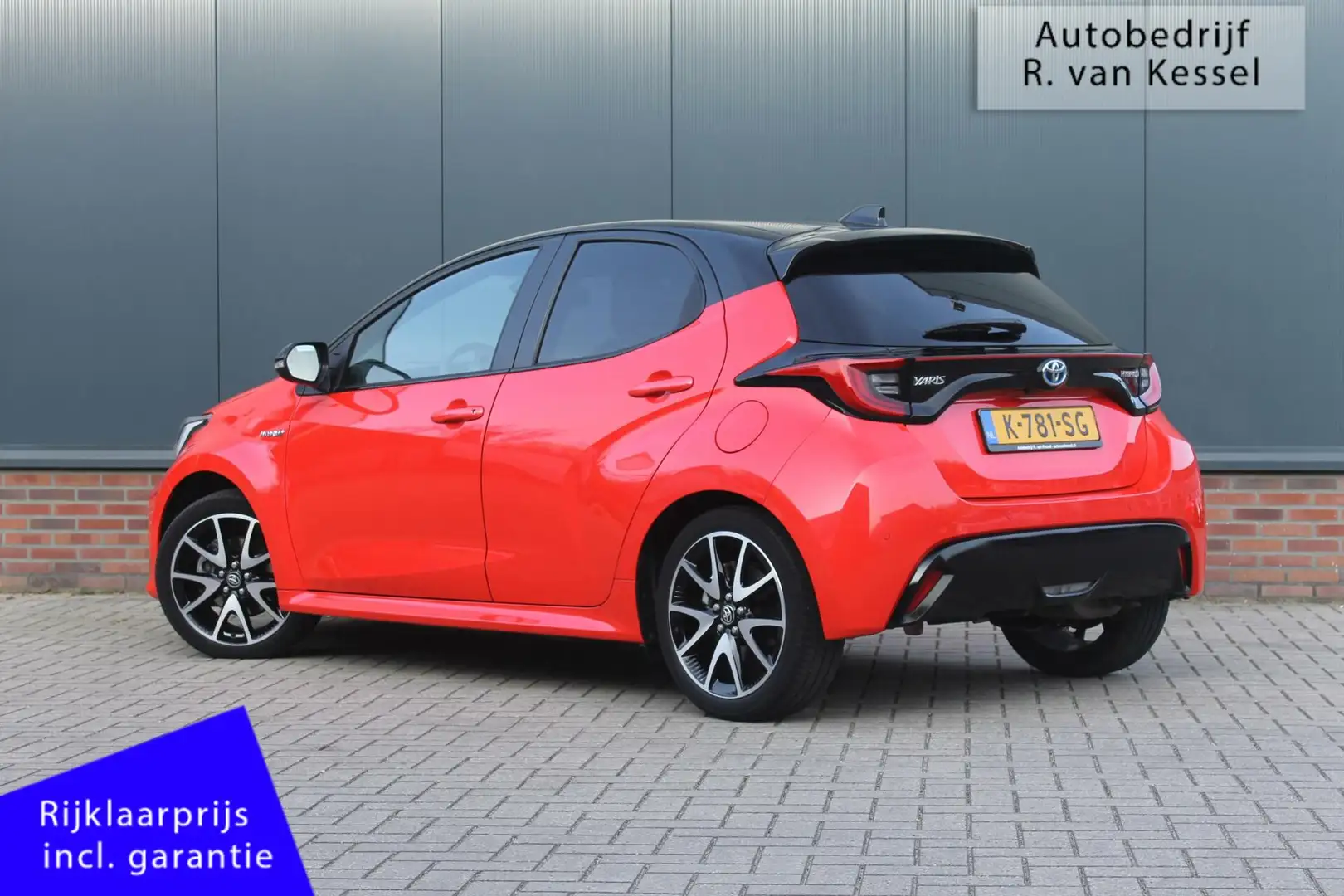Toyota Yaris 1.5 Hybrid Launch Edition / Executive I JBL I 1e E Rojo - 2