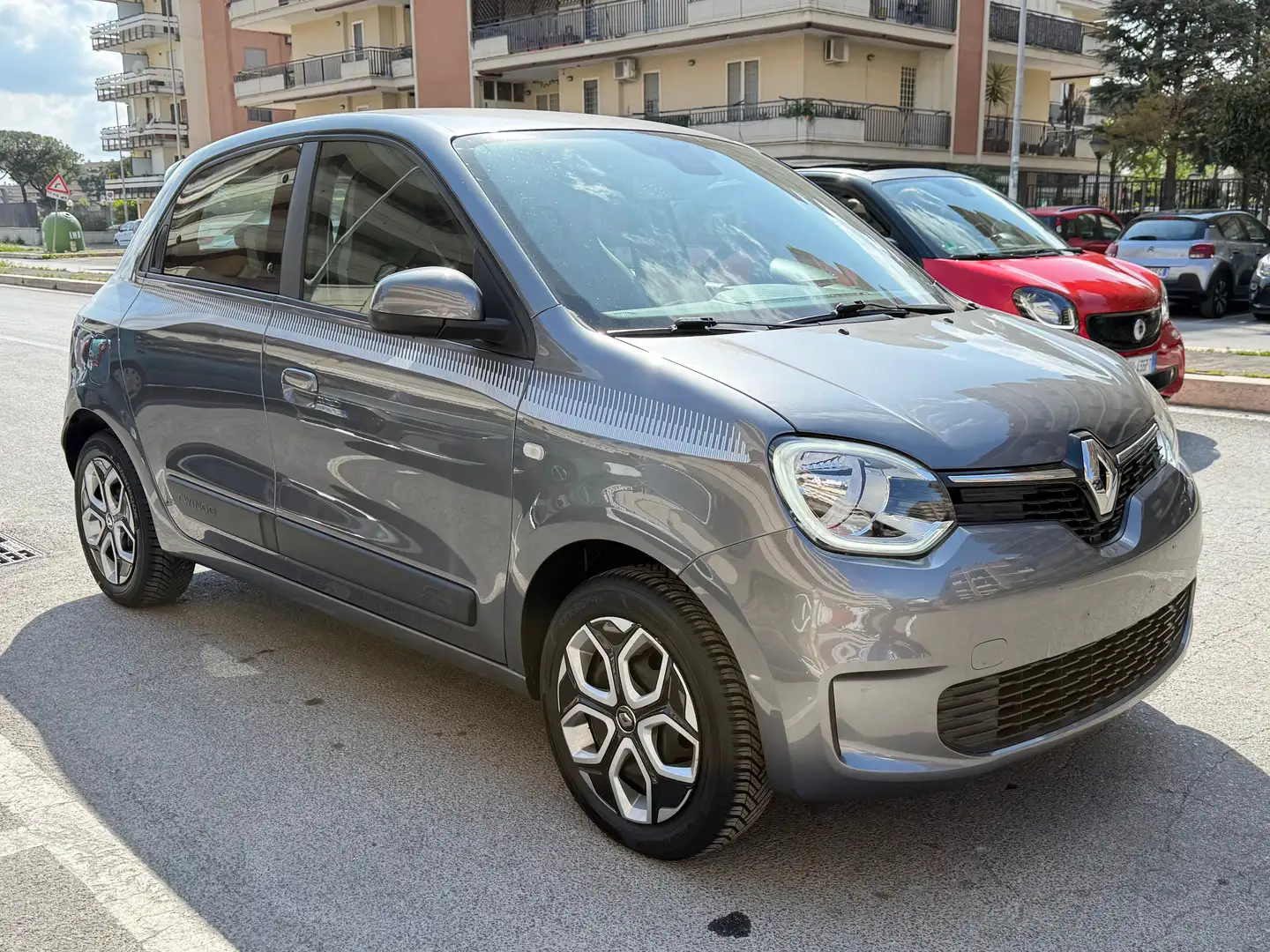 Renault Twingo LIMITEED LED PDC BLUETOOTH SOLO 18000 KM Szürke - 2