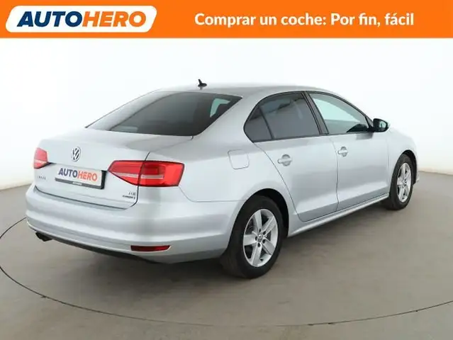 Volkswagen Jetta view 6