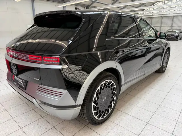 Hyundai Ioniq 5 view 5