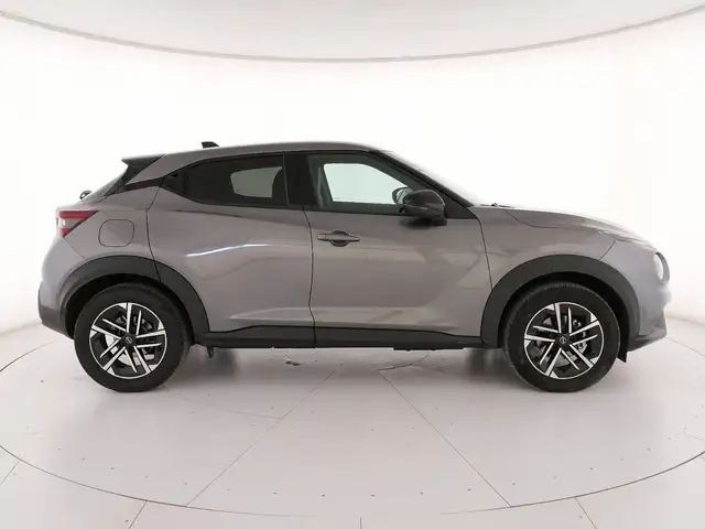Nissan Juke view 3
