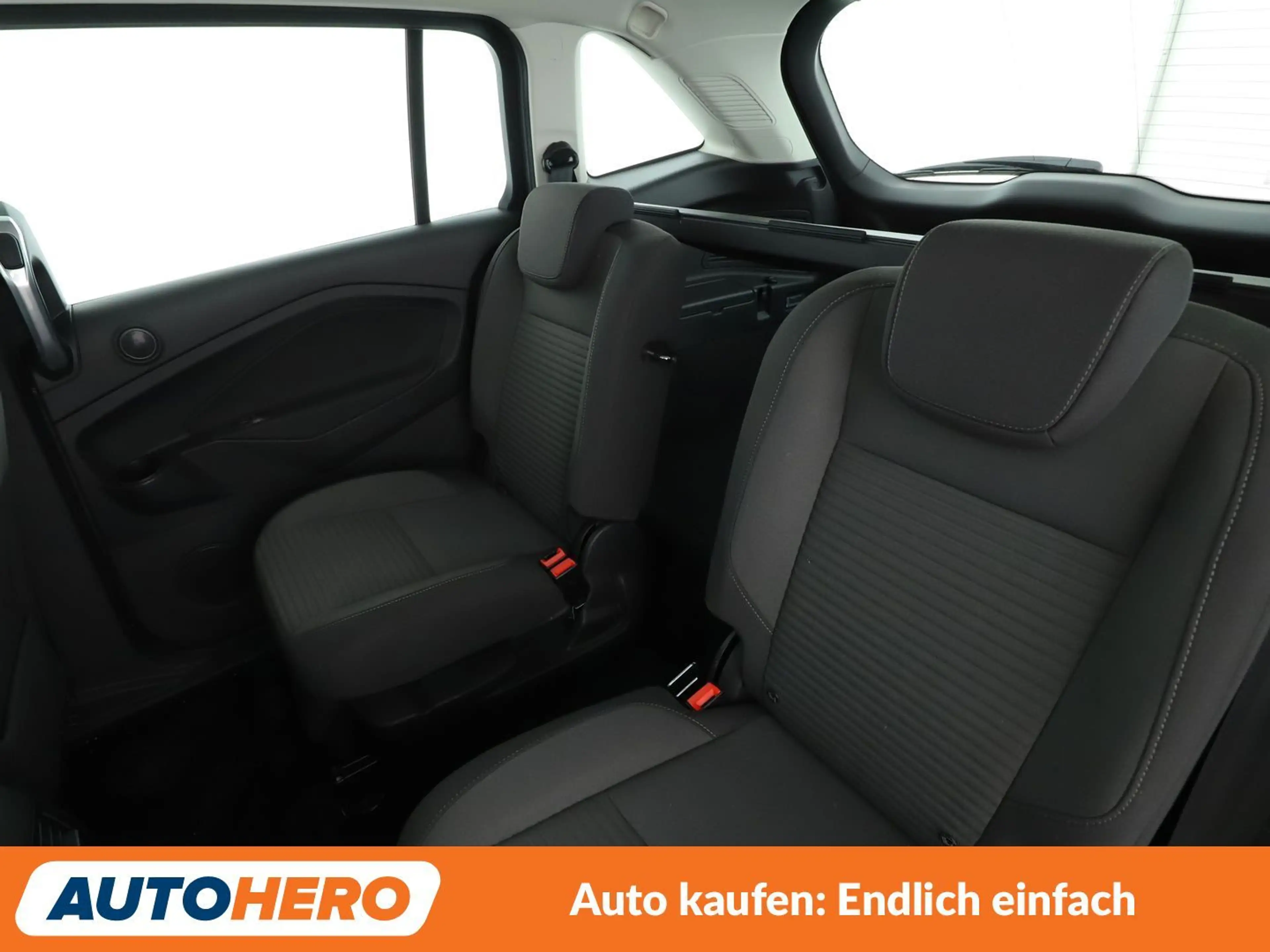Ford Grand C-Max 1.0 EcoBoost Titanium *NAVI*TEMPO*CAM*PDC* — photo 14