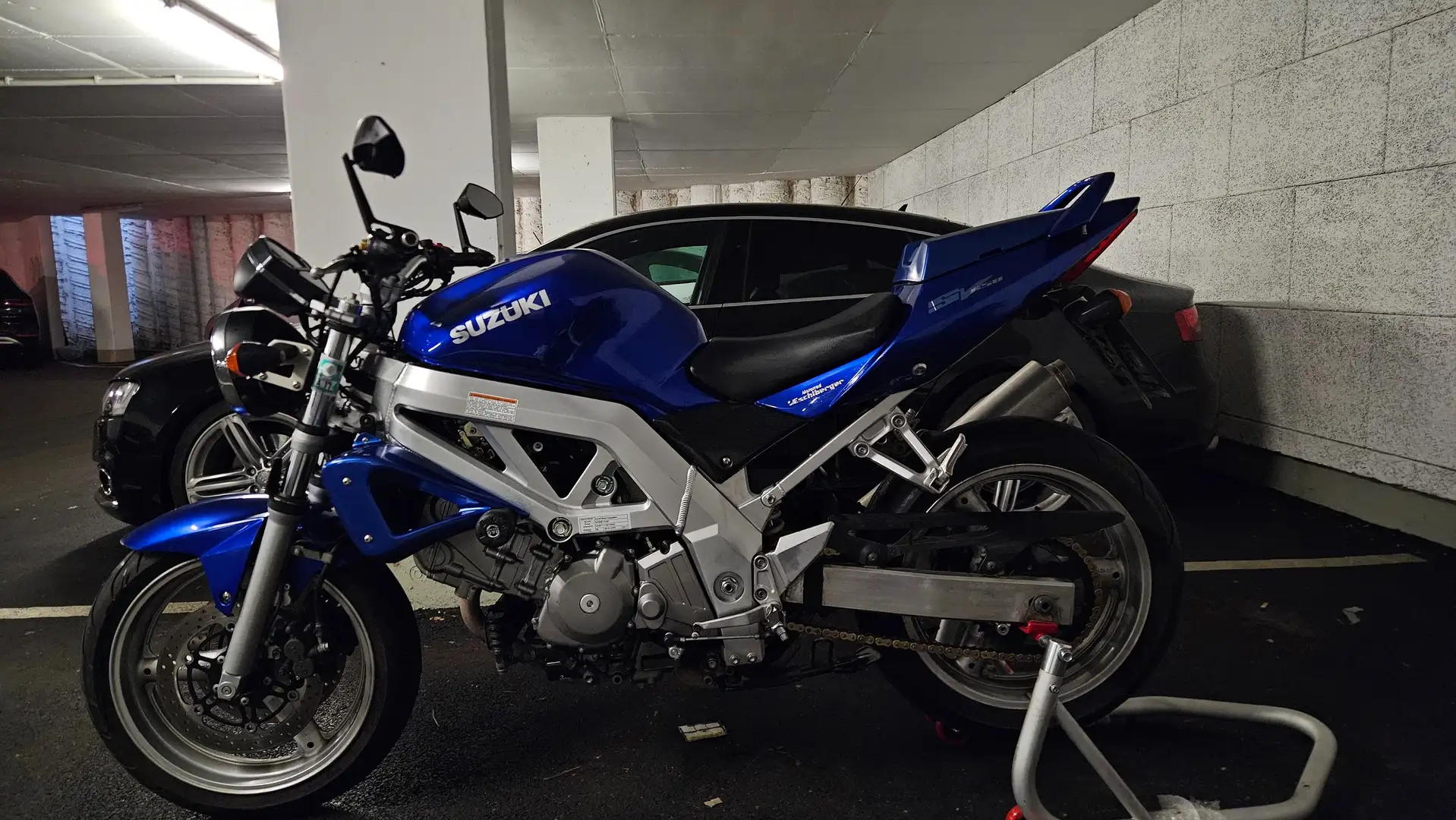 Suzuki SV 650 K3 Bleu - 1