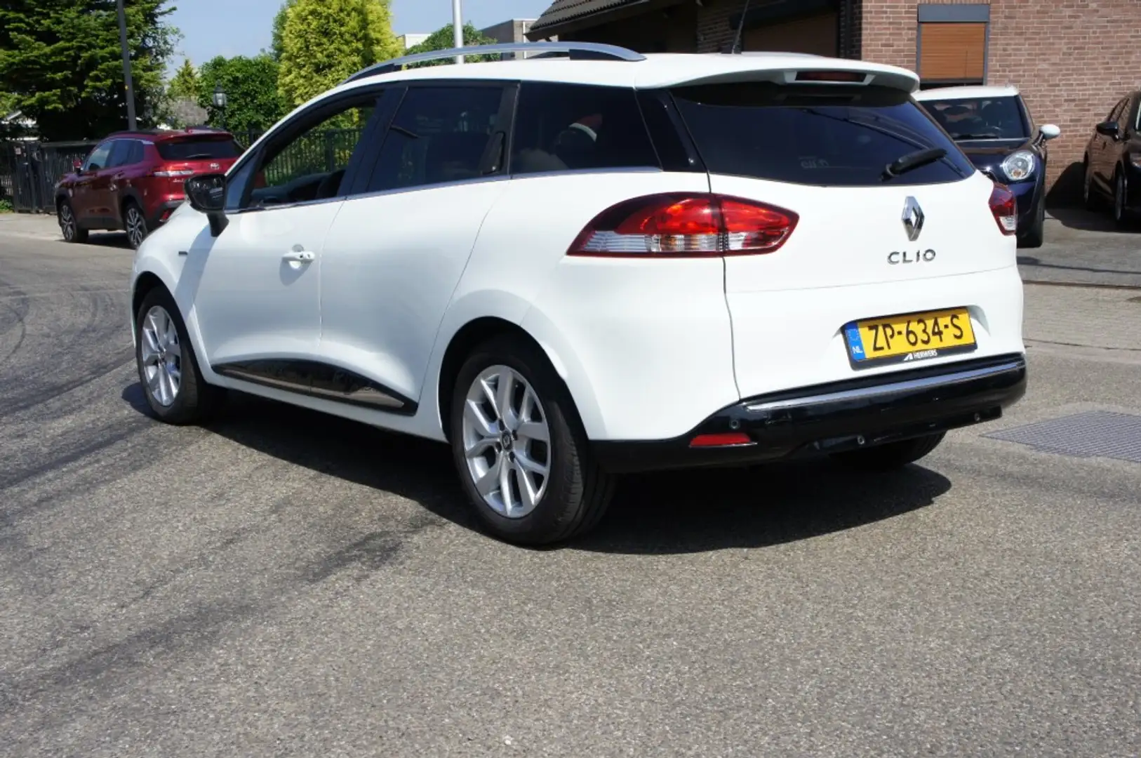 Renault Clio 0.9 TCE LIMITED NAVI/CRUISE/PDC/KEYLESS KEURIGE ST White - 2