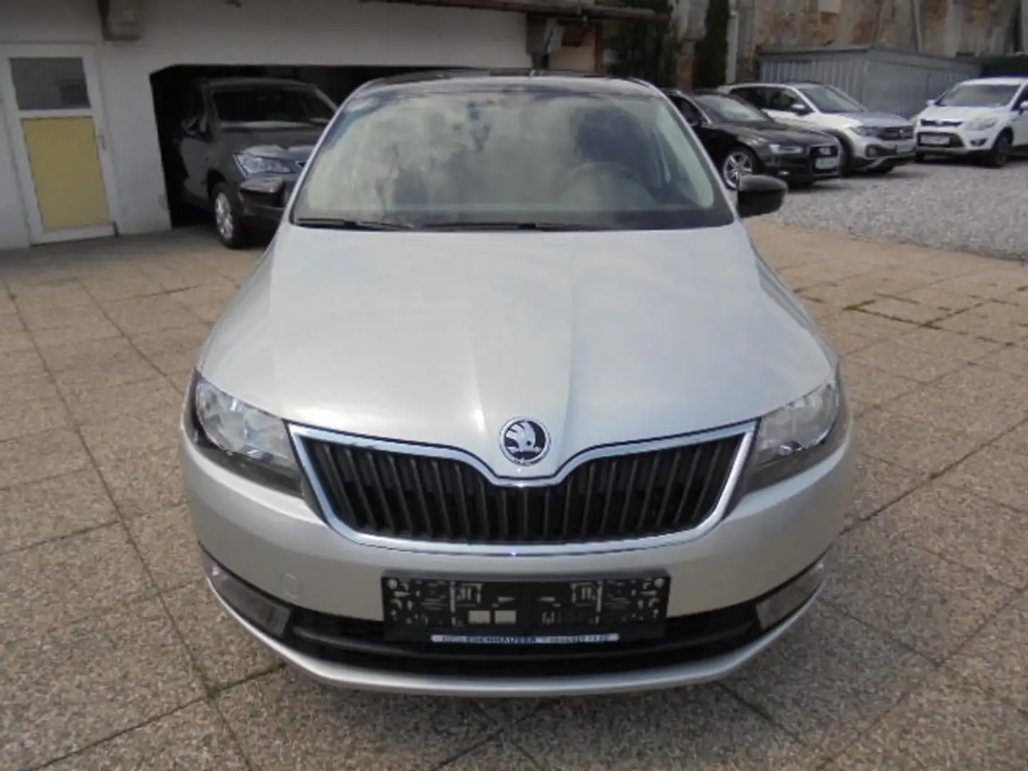 Skoda Rapid/Spaceback Rapid Spaceback 1,2 TSI Sport Gris - 2