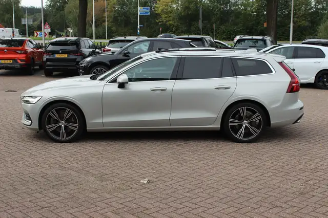 Volvo V60 view 7