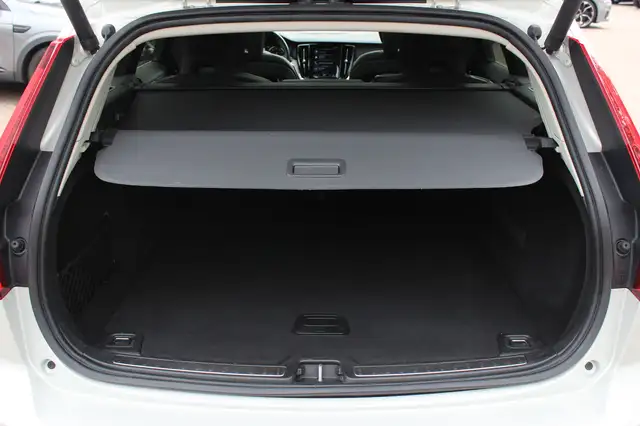 Volvo V60 view 16