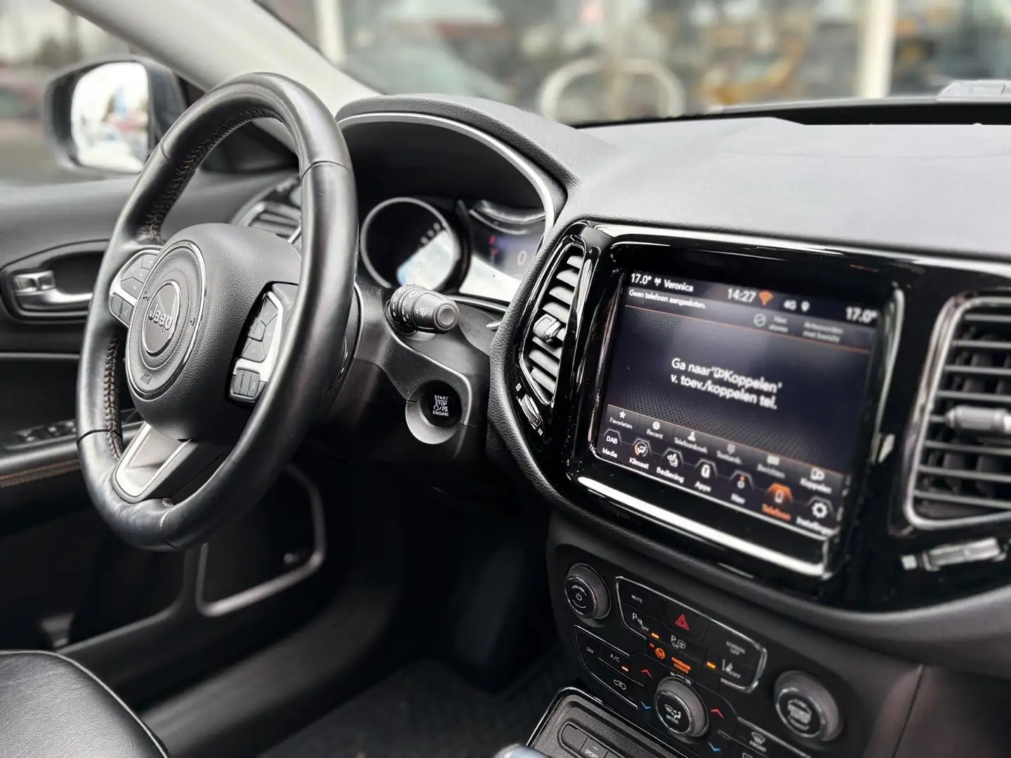 Jeep Compass 1.3 MultiAir 150pk Automaat DDCT Limited | 18" | T Zwart - 2