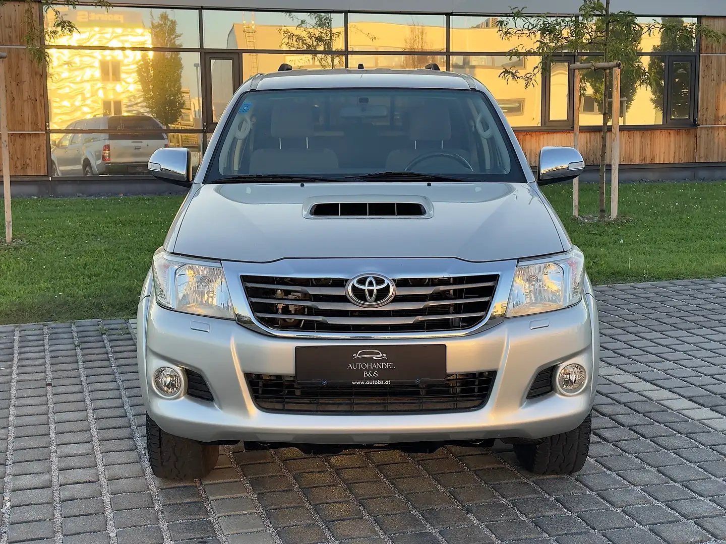 Toyota Hilux Hilux DK City 4x4 2,5 D-4D 145 *HARDTOP, KAMERA* Silber - 2
