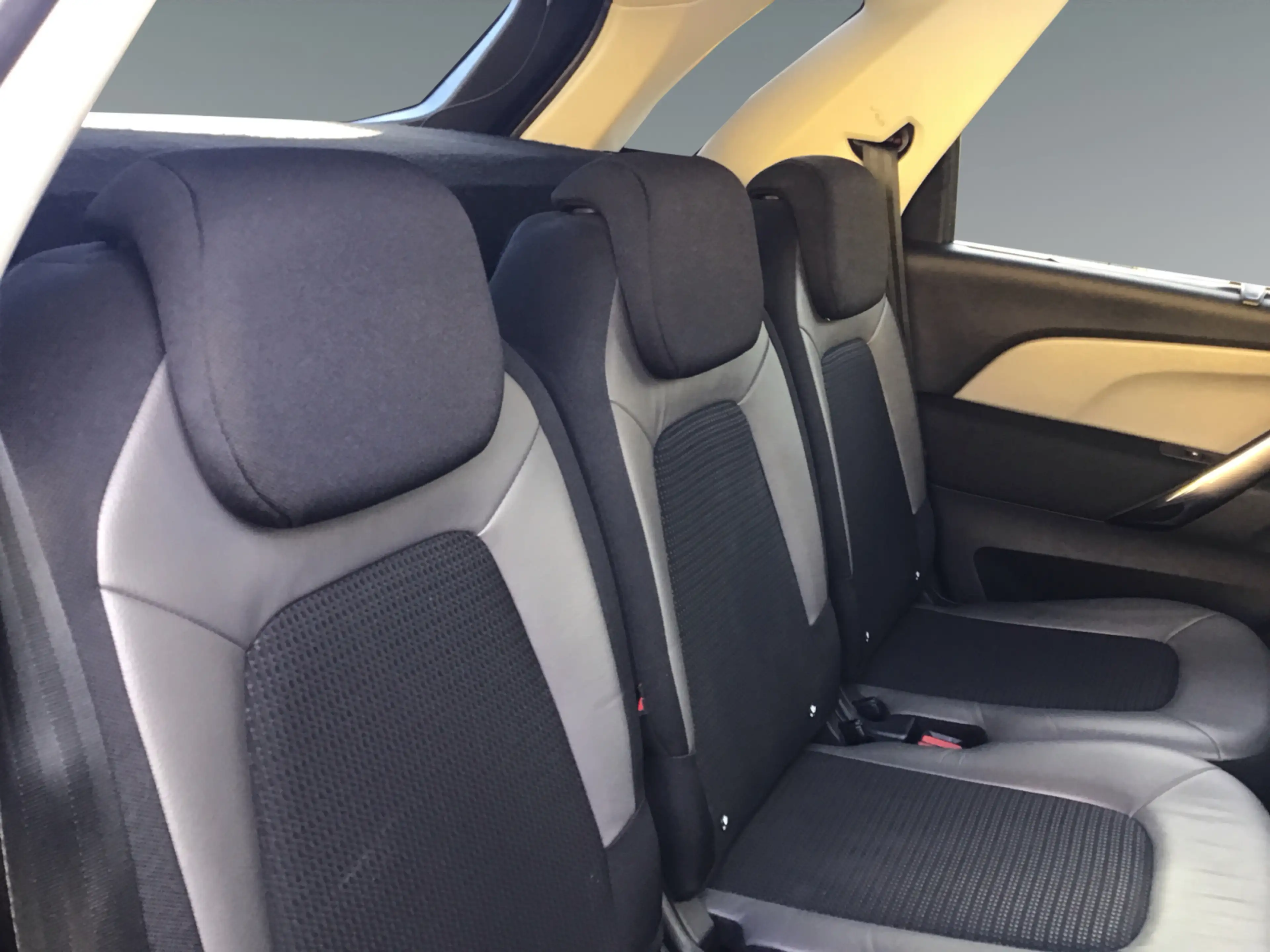 Citroen C4 SpaceTourer BlueHDi 130 S&S 6-Gang Shine — photo 14