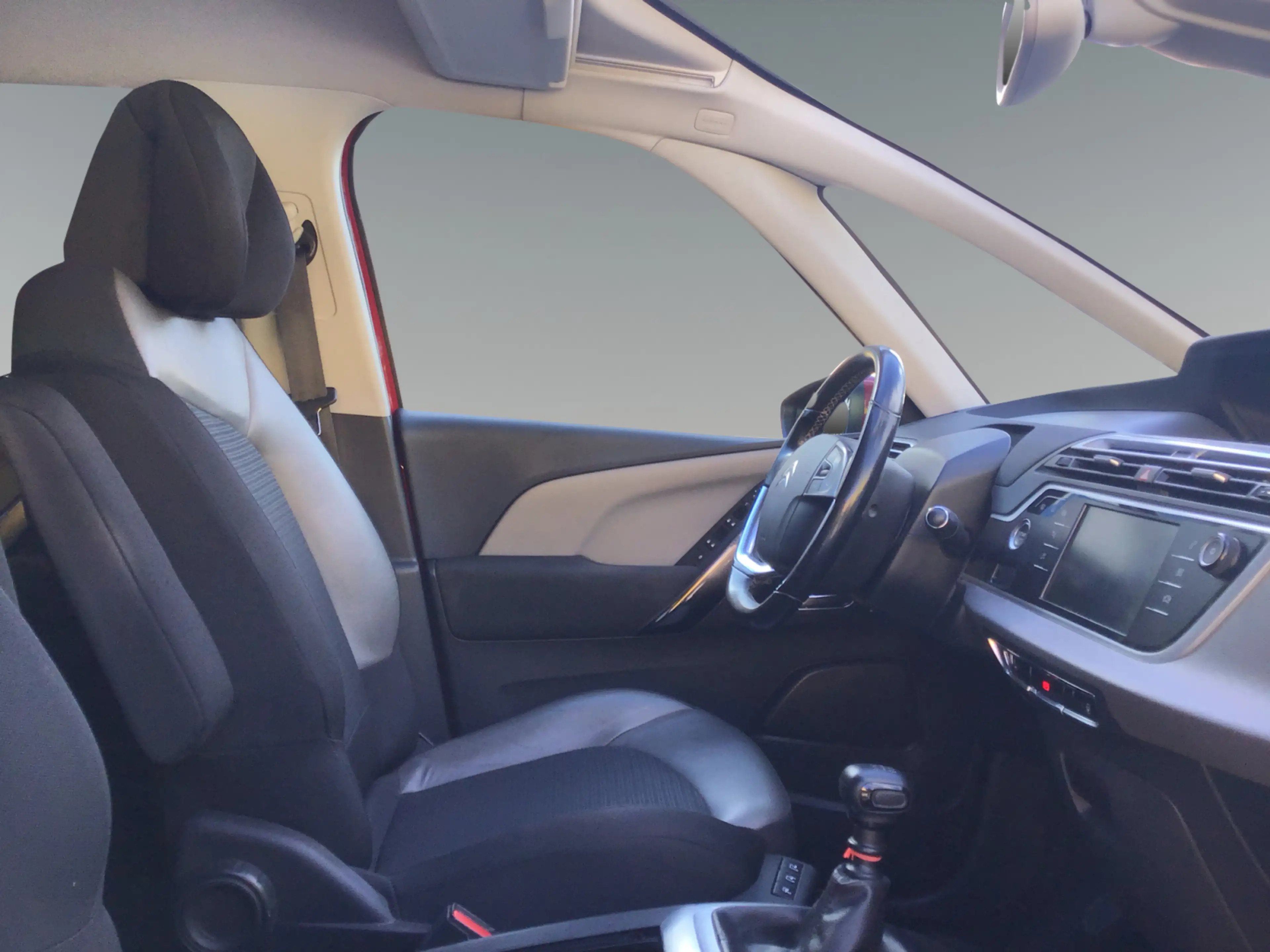 Citroen C4 SpaceTourer BlueHDi 130 S&S 6-Gang Shine — photo 12