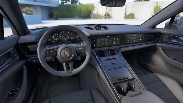 Porsche Panamera view 8