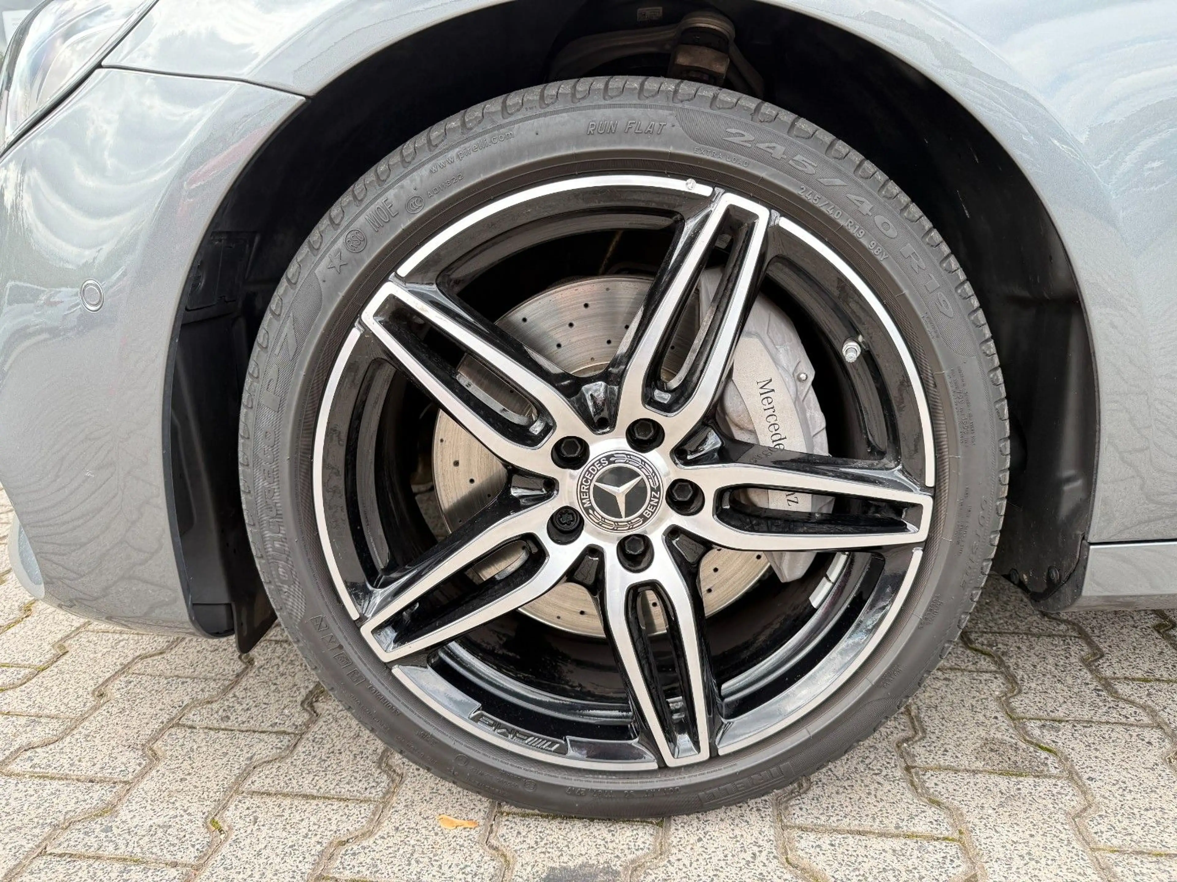 Mercedes-Benz E 400 T 4Matic AMG-Line *TOP AUSSTATTUNG*SCHECKH — photo 3