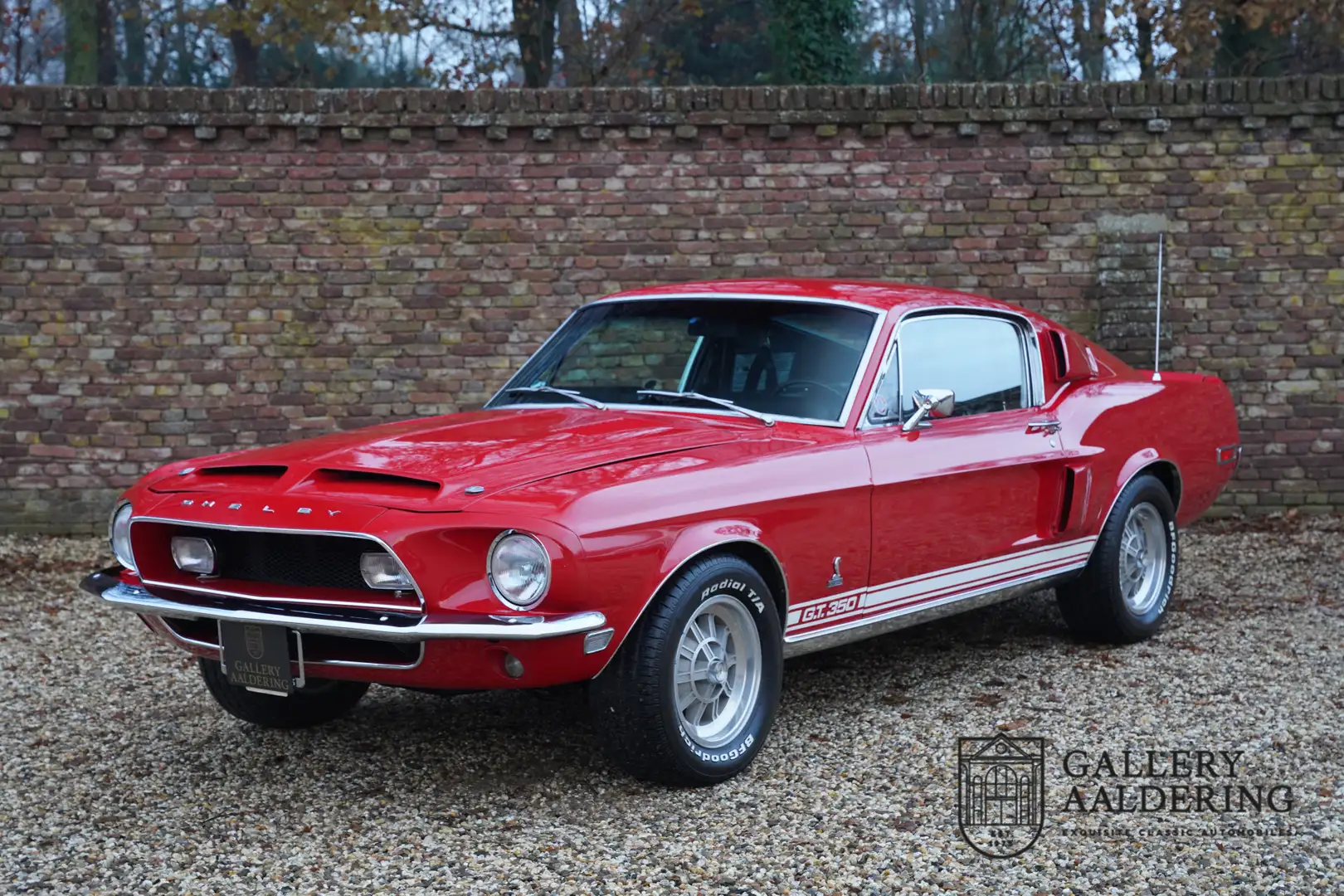 Ford Mustang Shelby GT350 An icon among classic American muscle Rood - 1