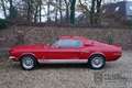 Ford Mustang Shelby GT350 An icon among classic American muscle Rood - thumbnail 21
