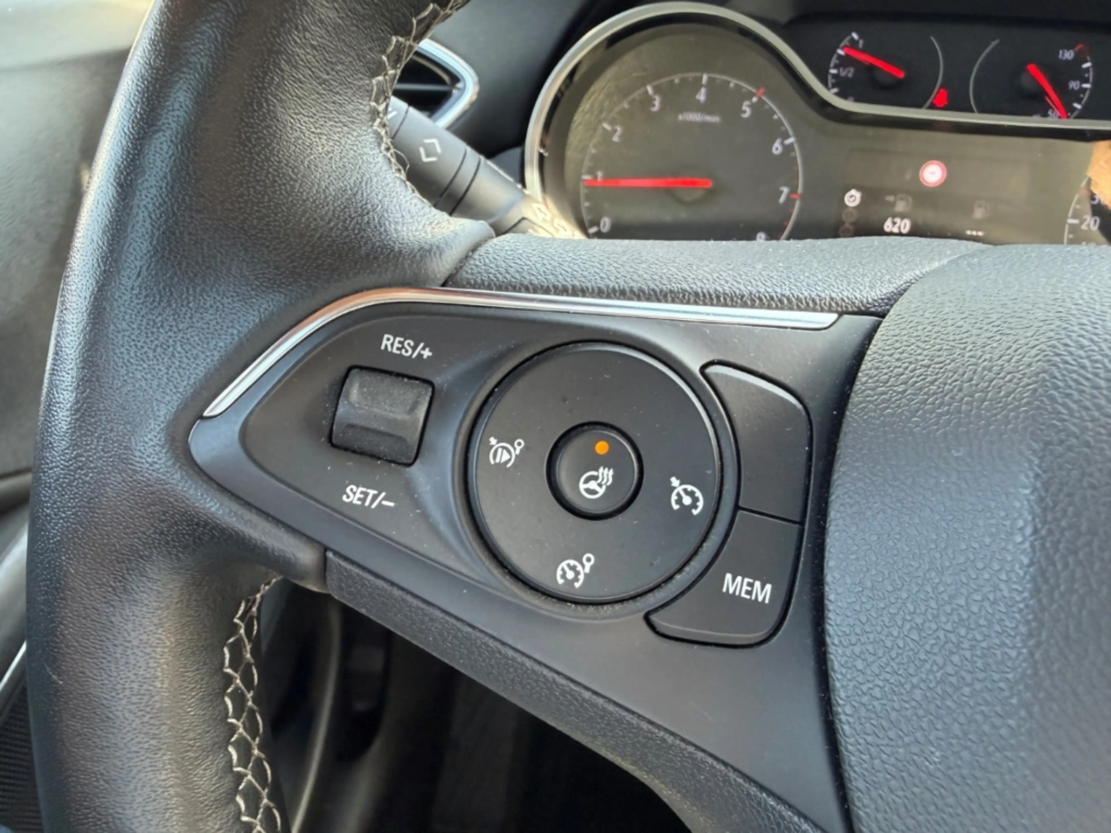 Opel Crossland Elegance 1.2 Turbo SHZ+LHZ+Kamera+AHK — photo 10