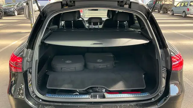 Mercedes-Benz GLC view 15