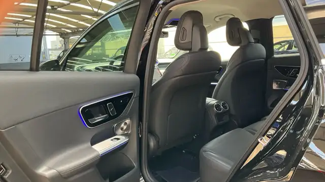 Mercedes-Benz GLC view 12