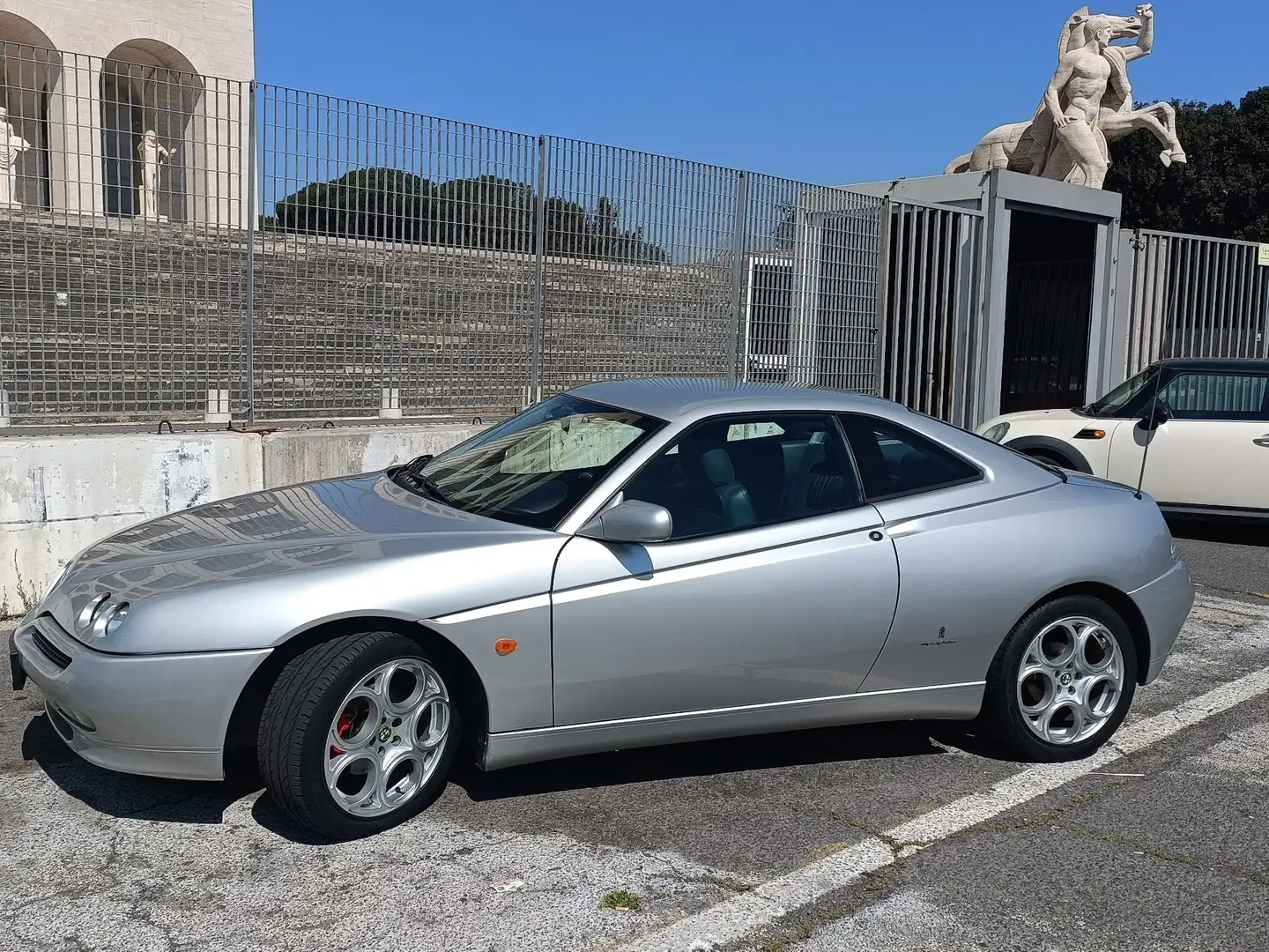 Alfa Romeo GTV 1.8 ts 16v Gümüş rengi - 1