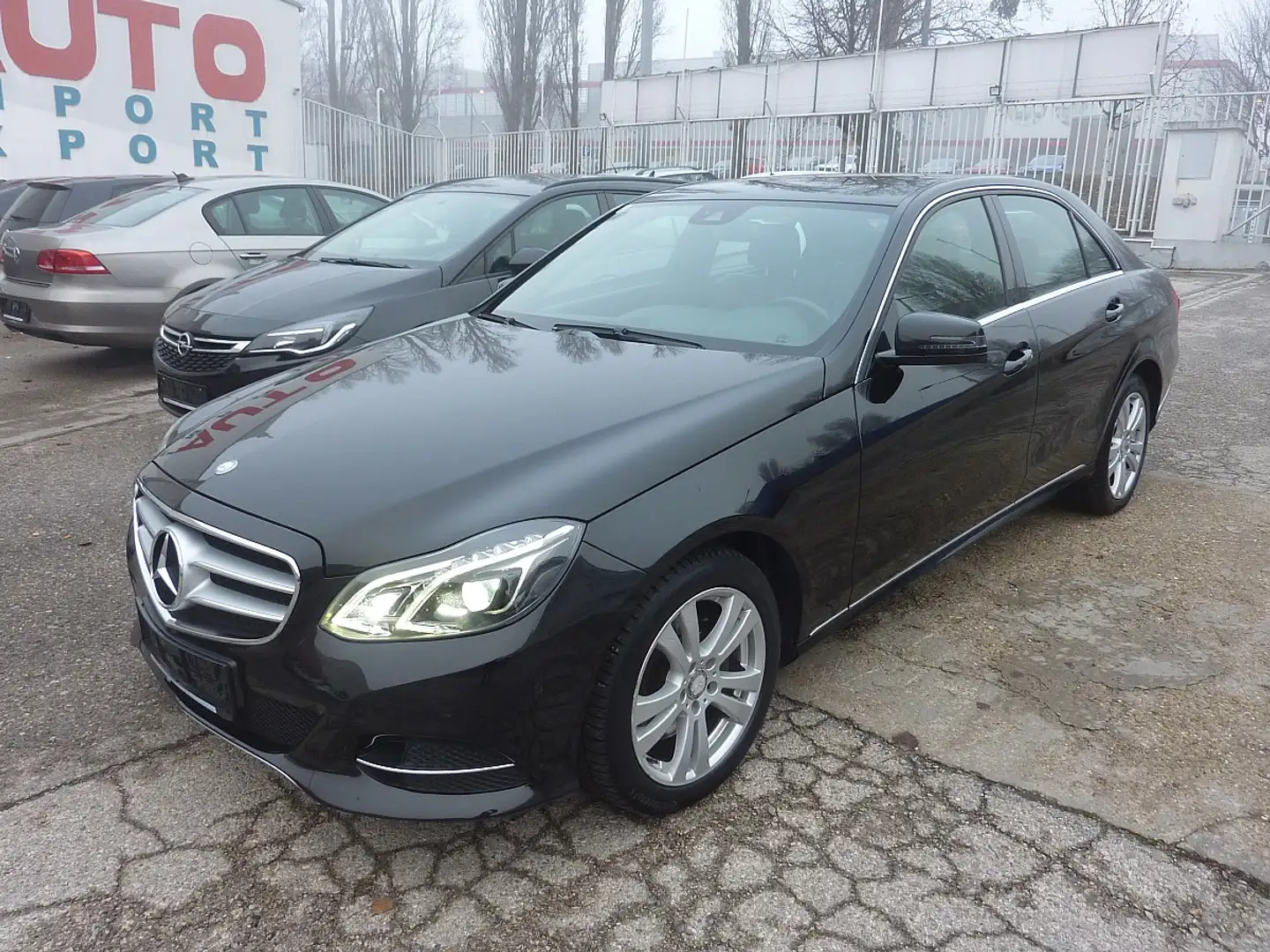 Mercedes-Benz E 250 CDI 4MATIC Avantgarde A-Edition Plus Aut. Schwarz - 1