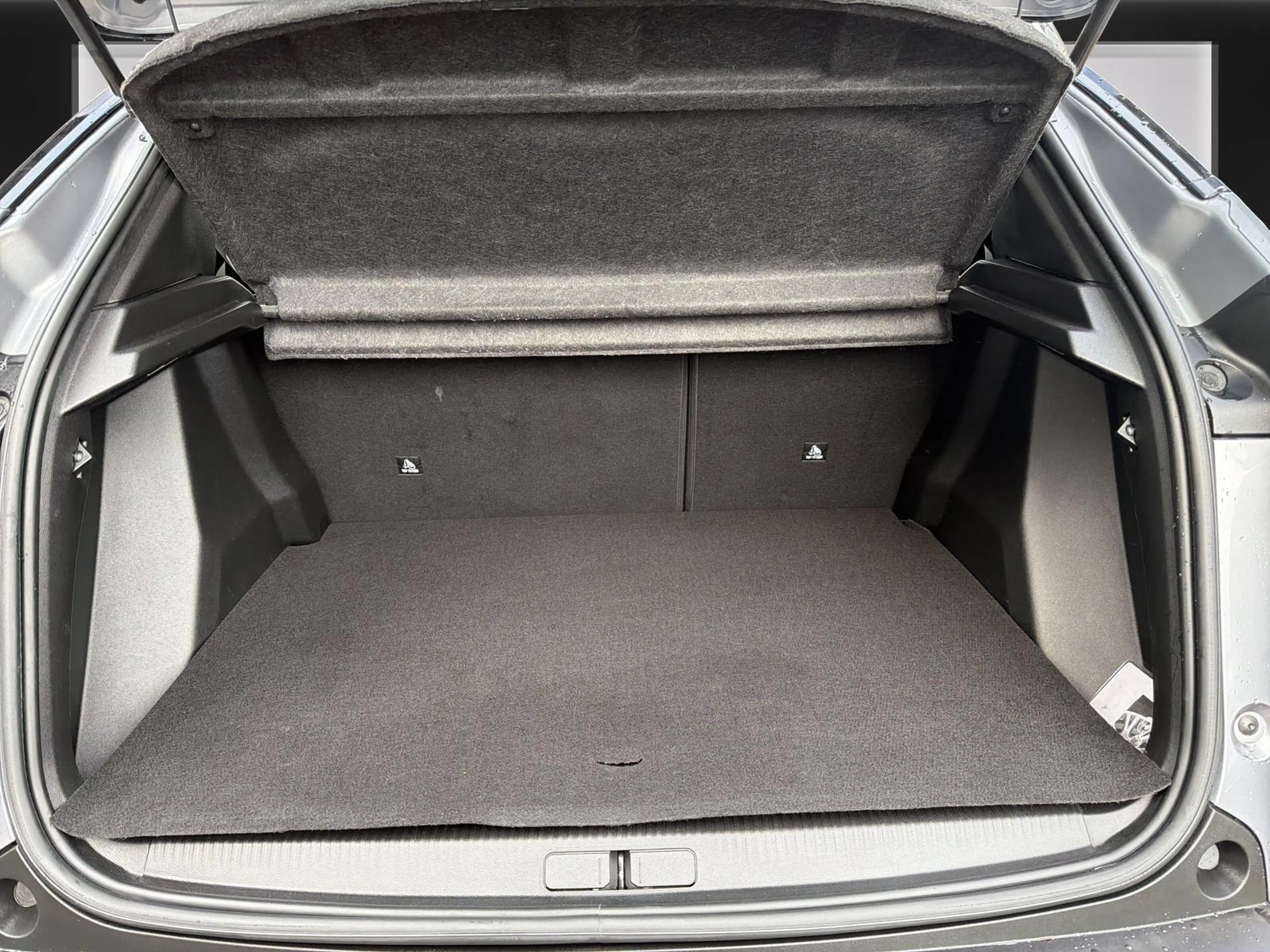 Peugeot 2008 GT Android Auto *Automatik* — photo 8