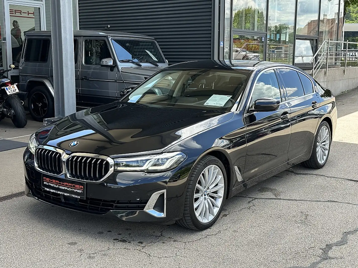 BMW 520 d xDrive Luxury Line Aut. Noir - 1