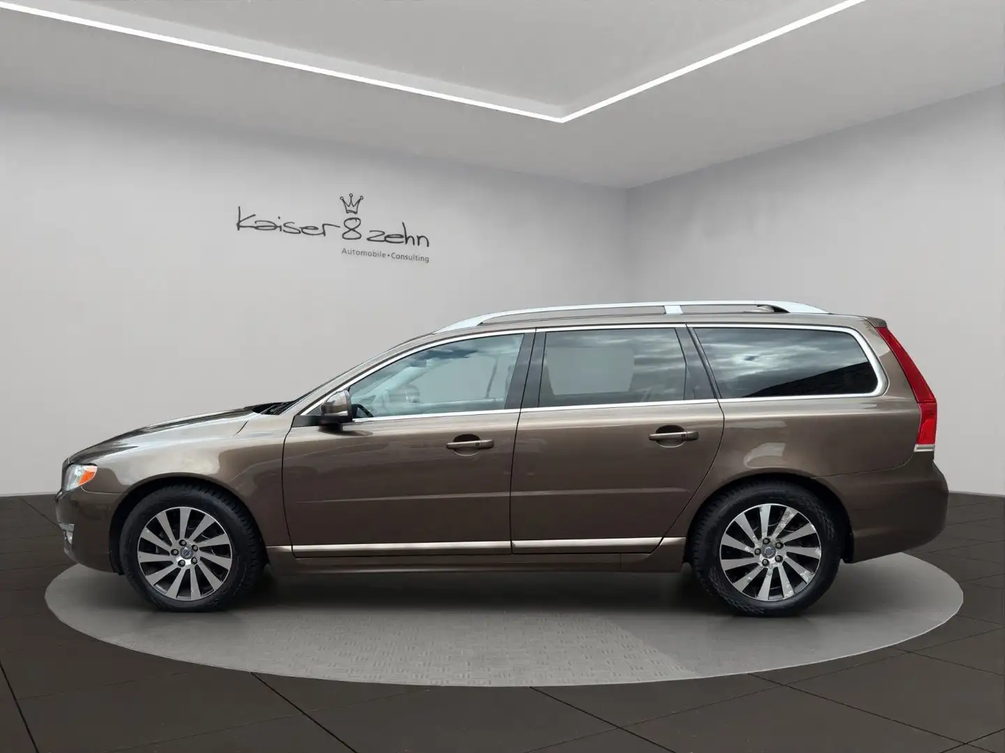 Volvo V70 D4 Summum *2.Hand*Memory-Sitze* Braun - 2