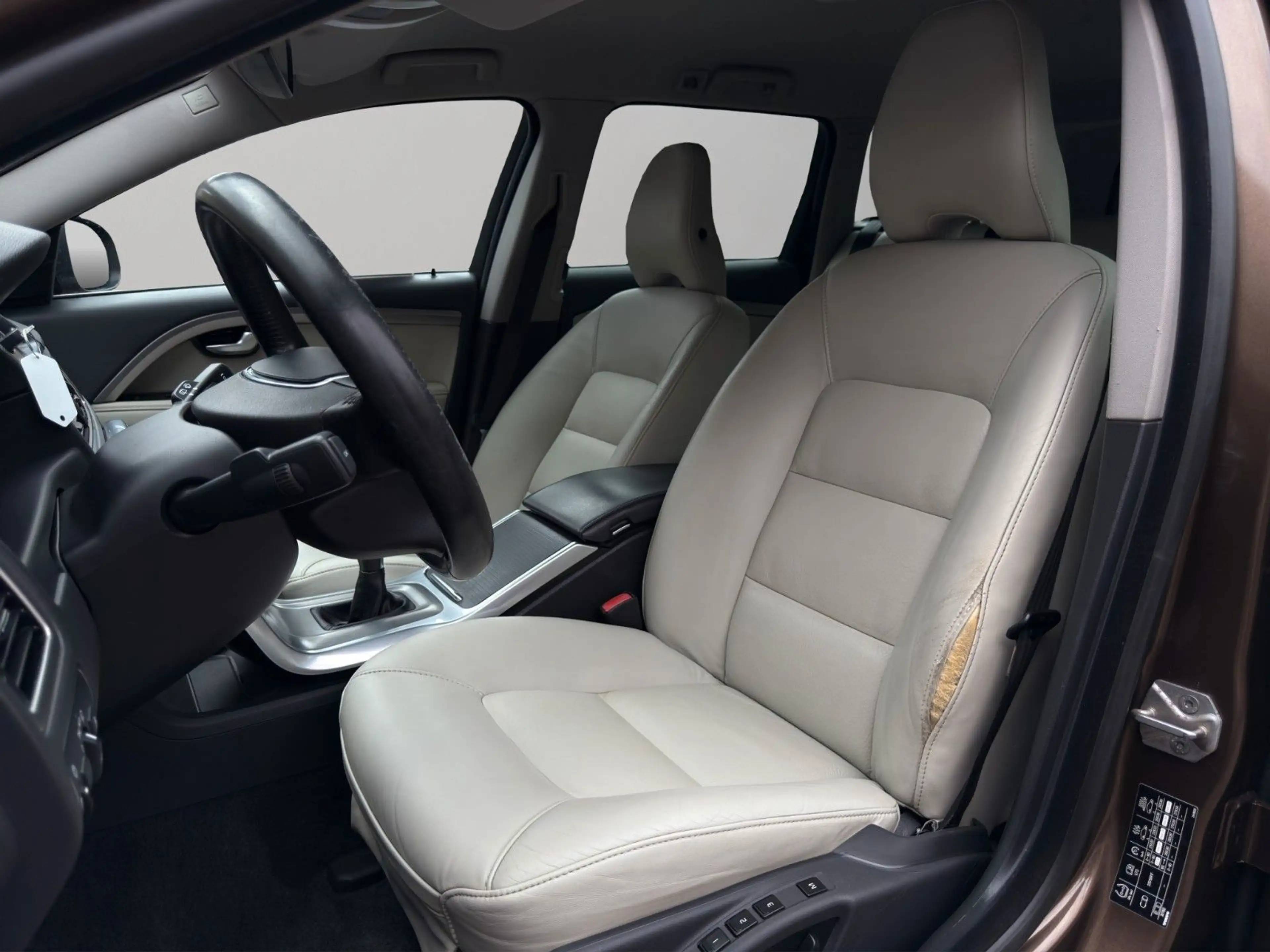 Volvo V70 D4 Summum *2.Hand*Memory-Sitze* — photo 12