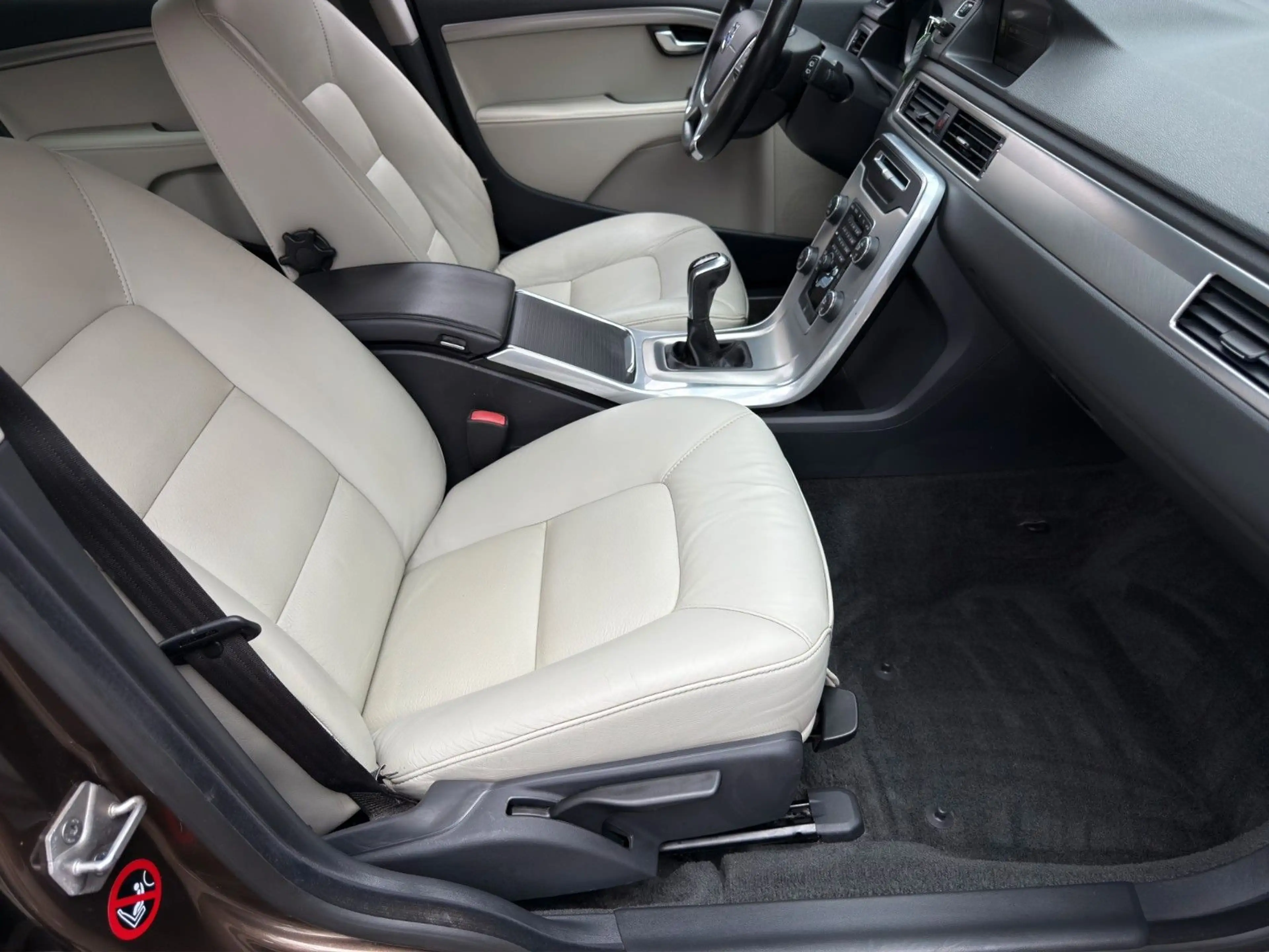 Volvo V70 D4 Summum *2.Hand*Memory-Sitze* — photo 11