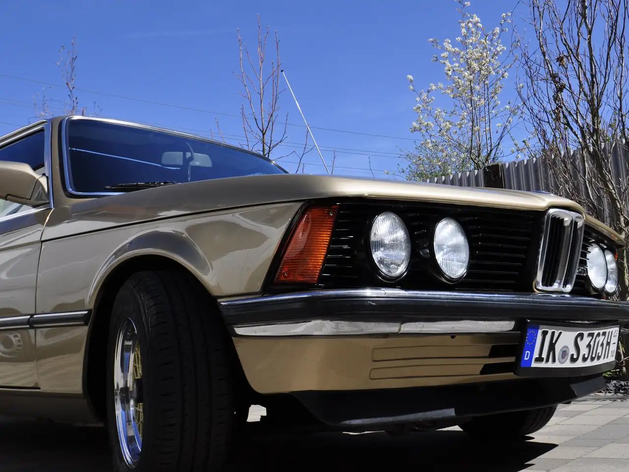 BMW 320 E21, foto 4