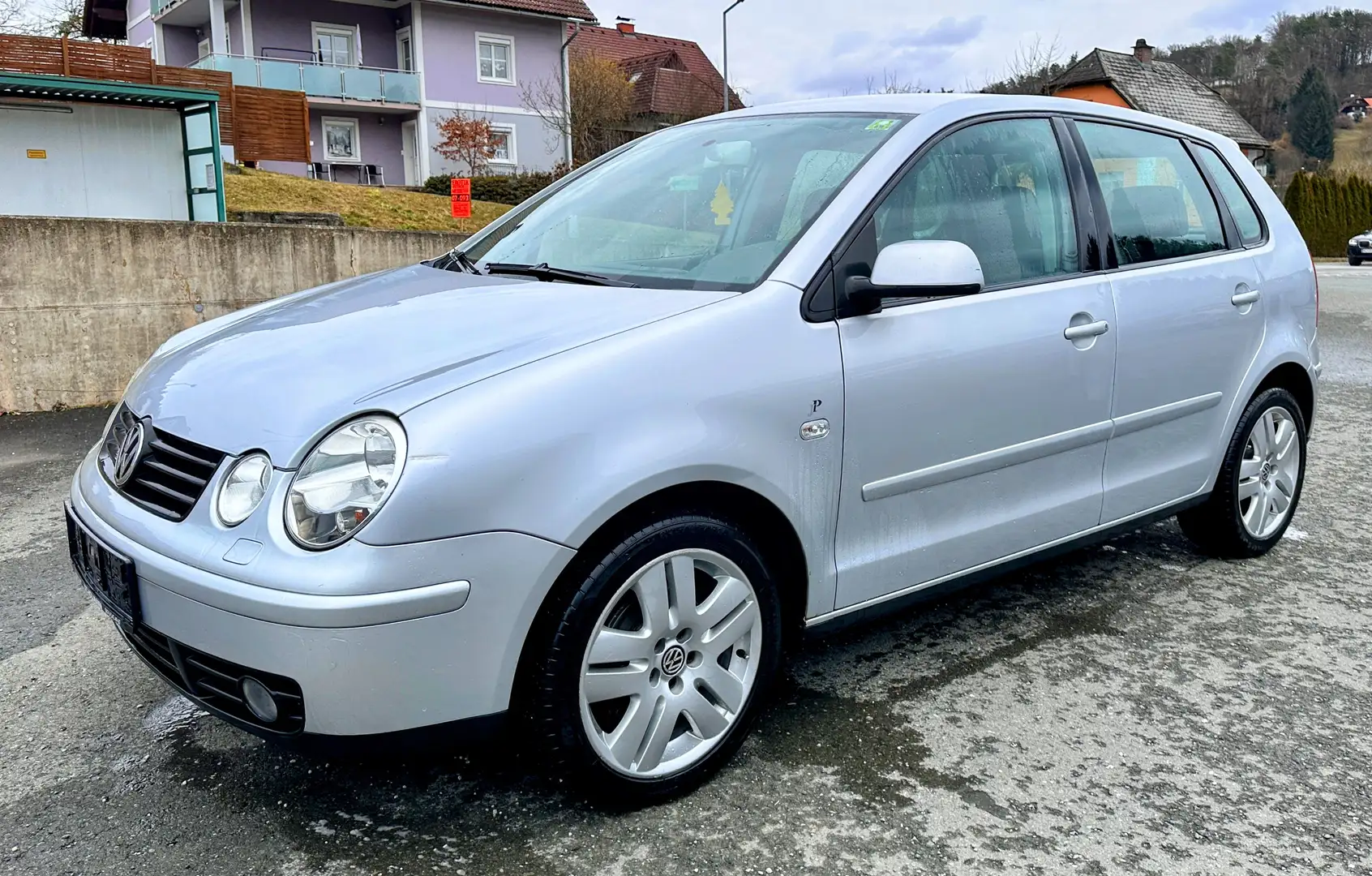 Volkswagen Polo 1.4 TDI Highline - 1