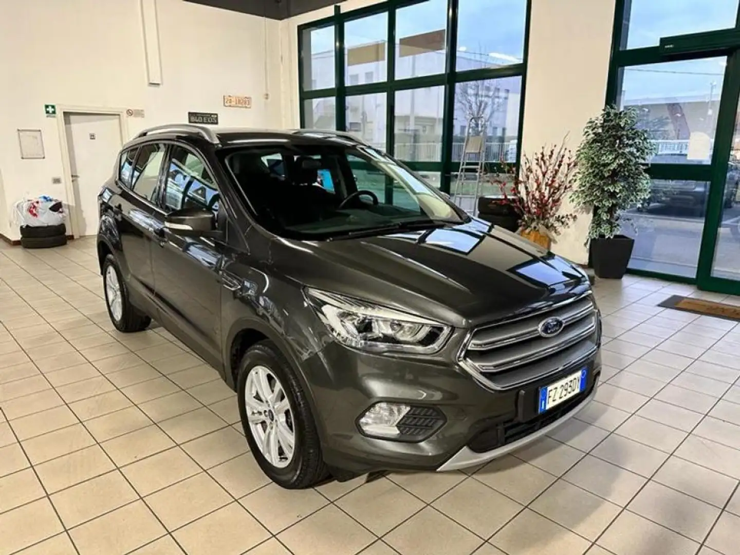 Ford Kuga 2.0 TDCI 120 CV S&S 2WD Business Grigio - 1