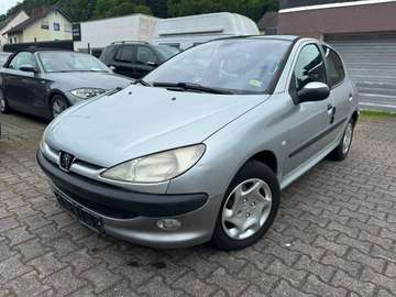 206 110 Premium*Automatik*Zahnriemen+WasserPumpe*Tüv+Inspektion NEU ***