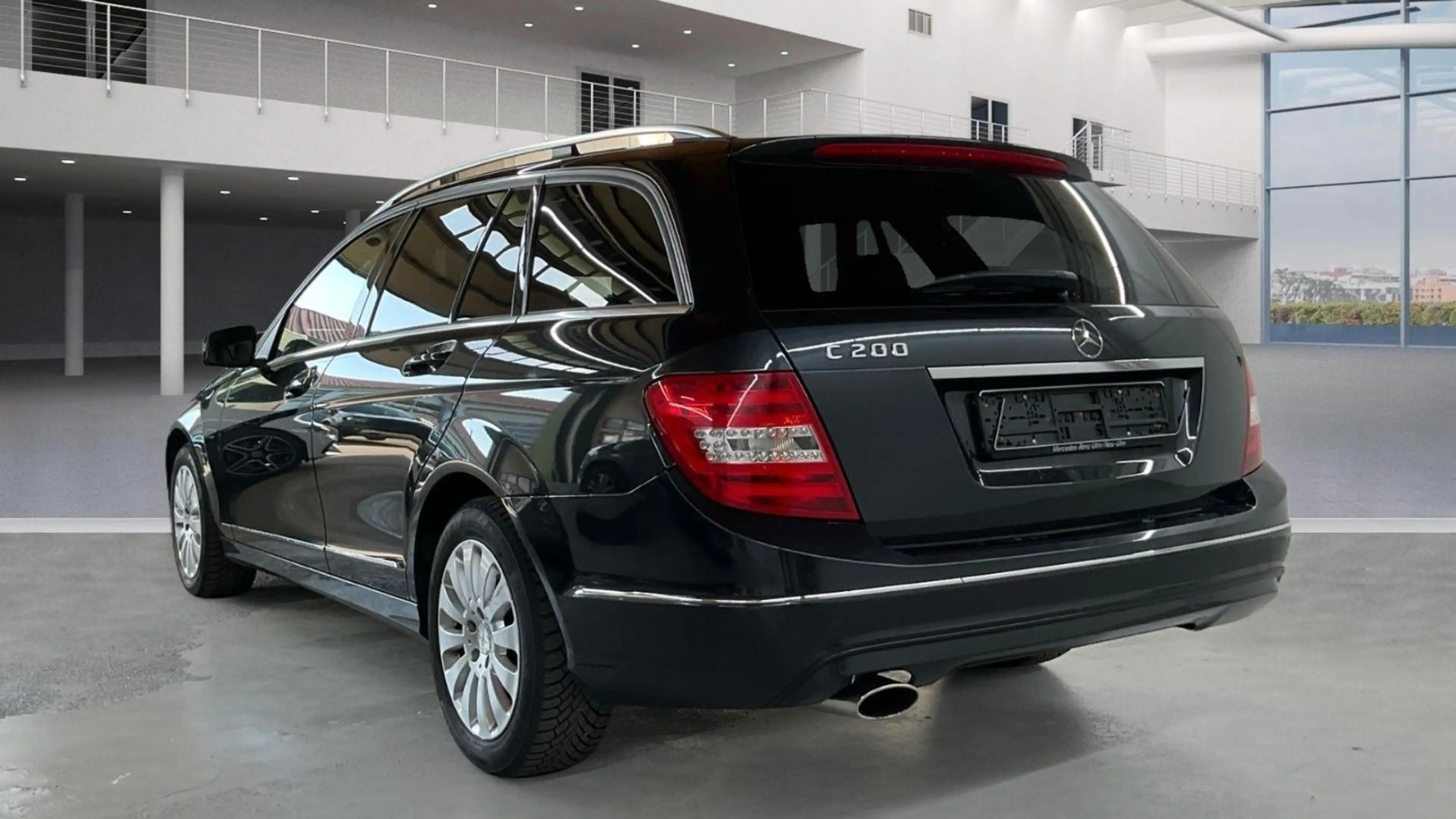 Mercedes-Benz C 200 CGI T-Modell/Automatik/Navi/AHK/PTS/1.Hand — photo 2