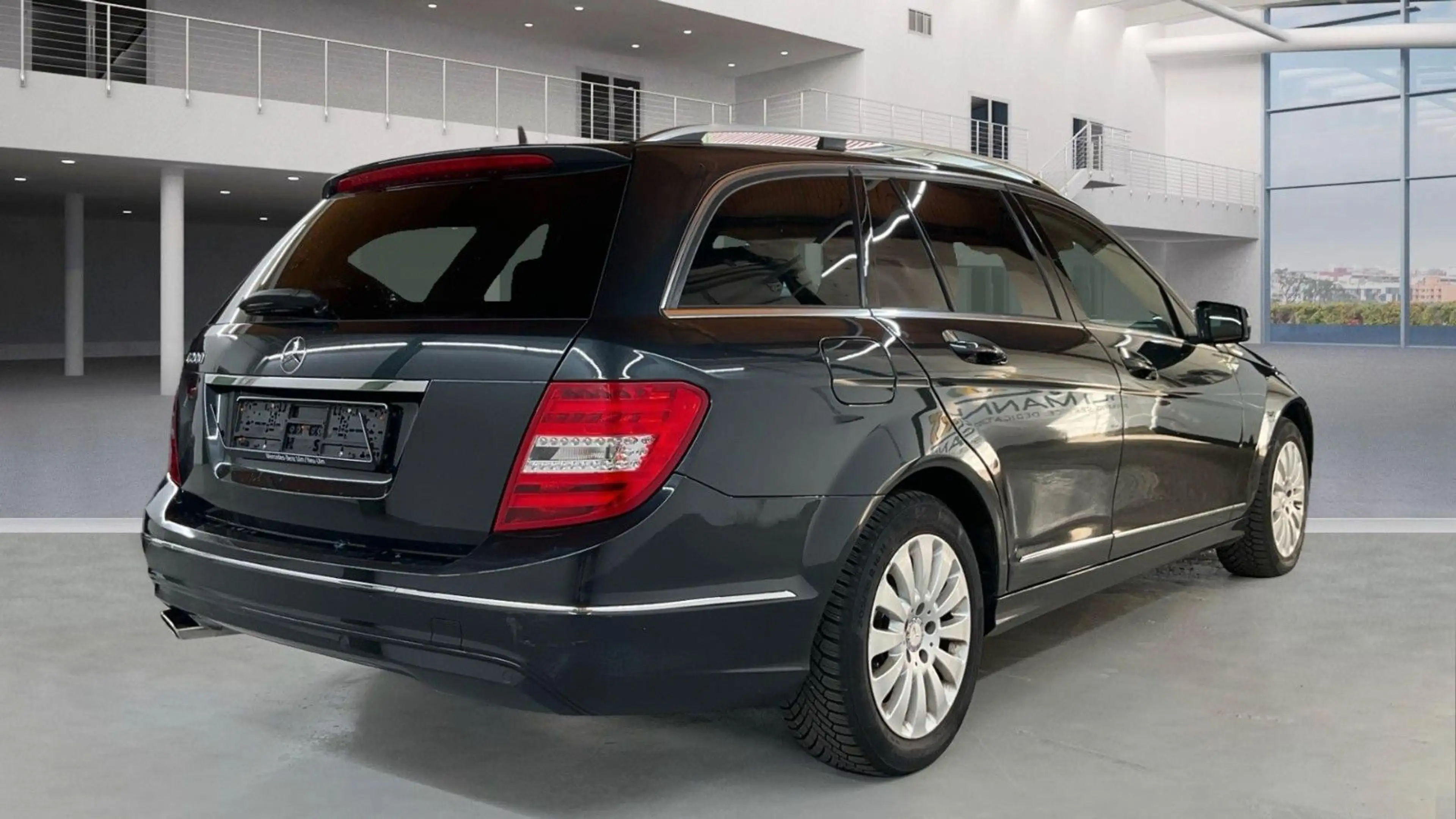 Mercedes-Benz C 200 CGI T-Modell/Automatik/Navi/AHK/PTS/1.Hand — photo 4