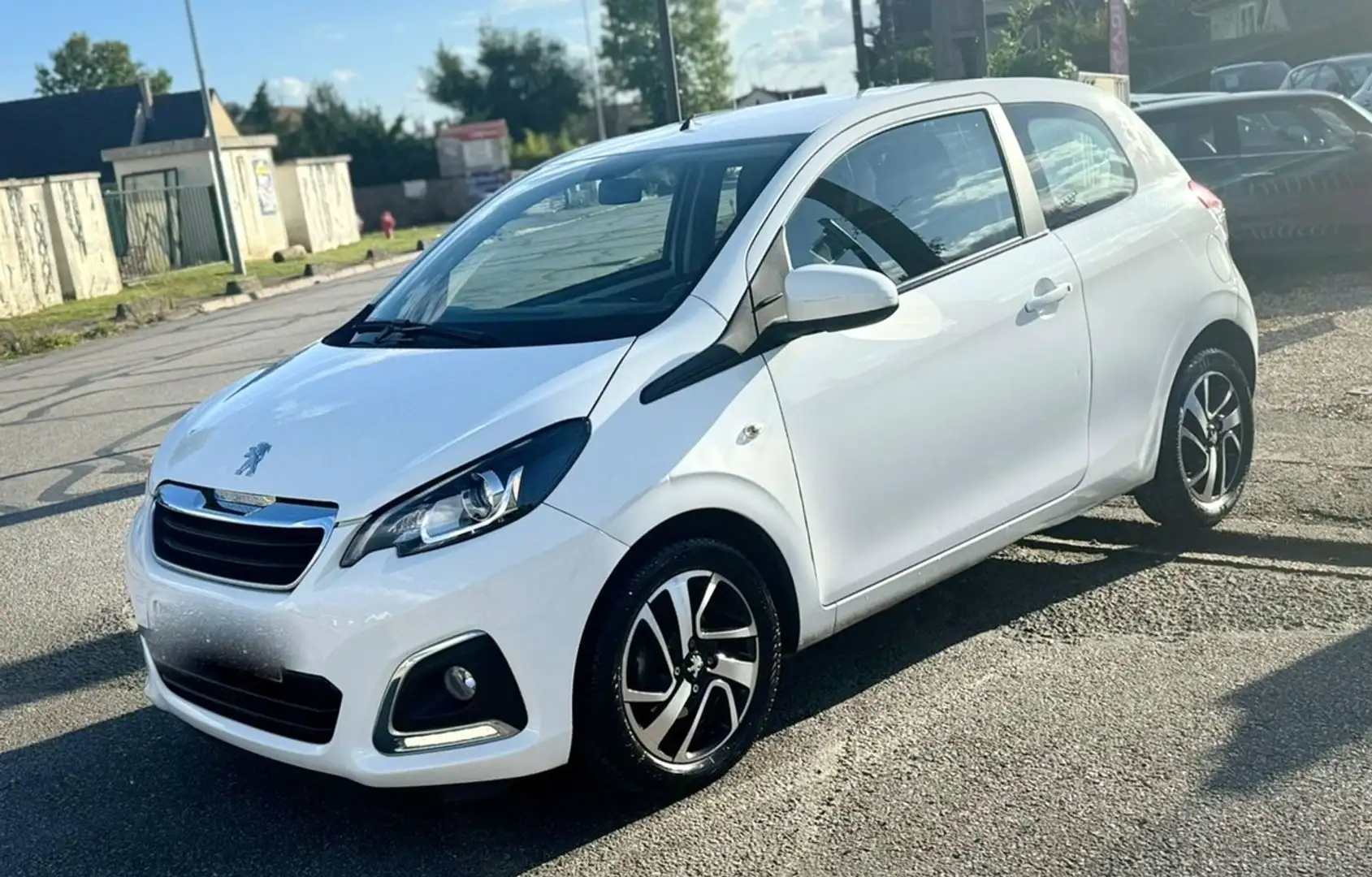 Peugeot 108 1.0L 68 CH ALLURE CAMERA ENTRETIEN A JOUR GARANTIE 12 MOIS Wit - 1