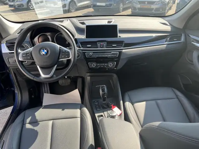 BMW X1 view 10